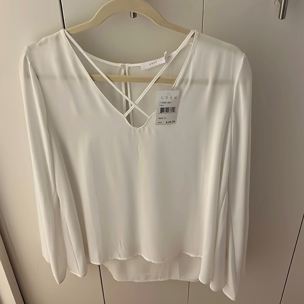 NWT- Lush white blouse